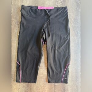 Vintage C9 by Champion Performance Capri Black Hot Pink Leggings, Size Medium